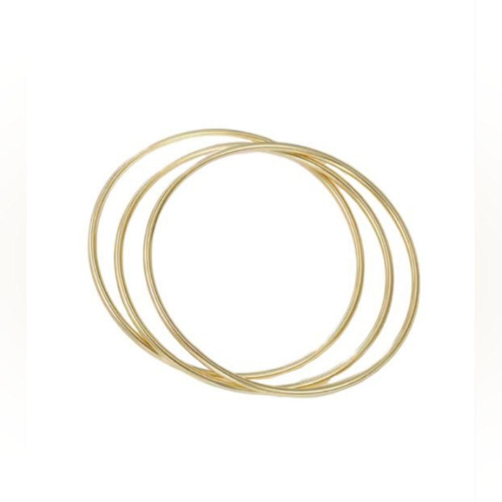 Set of 3 stainless steel bracelets, gold plated, gold color.